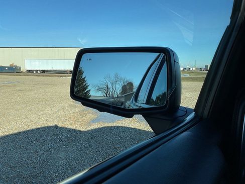 Used 2019 GMC Sierra 1500 AT4 w/ AT4 Premium Package image 29