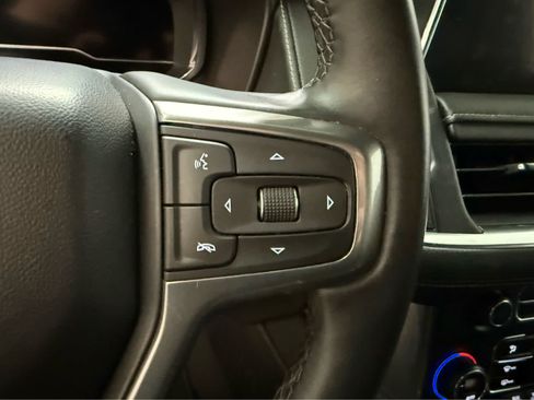 Used 2024 Chevrolet Suburban Premier AWD/4WD image 21