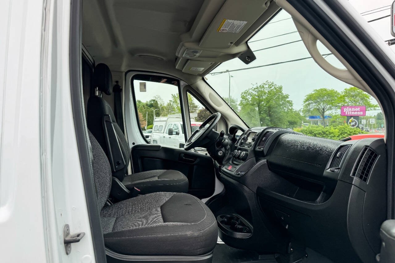 Used 2019 RAM ProMaster 3500 w/ Premium Appearance Group FWD image 15