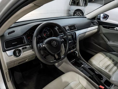 Used 2016 Volkswagen Passat 1.8T S FWD image 3