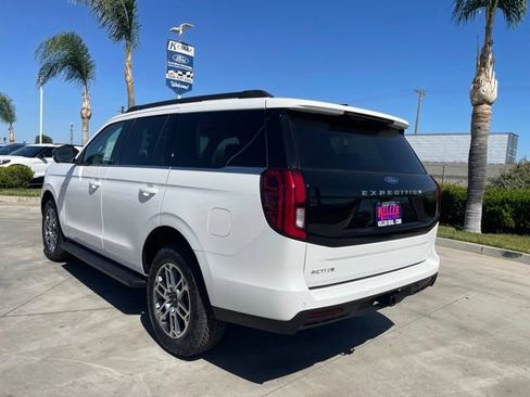 New 2026 Ford Expedition Active AWD/4WD image 3