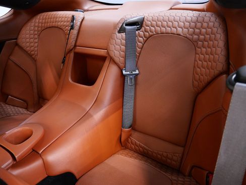 Used 2014 Aston Martin Vanquish Coupe image 16