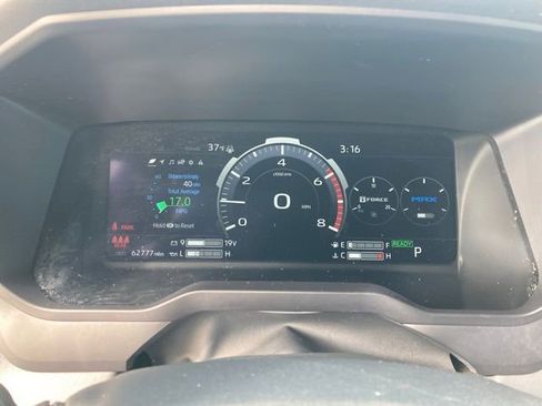 Used 2022 Toyota Tundra Platinum image 28