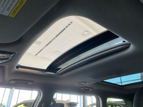 New 2026 Kia EV9 Wind image 23