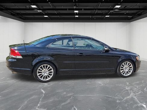 Used 2009 Volvo C70 T5 FWD image 6