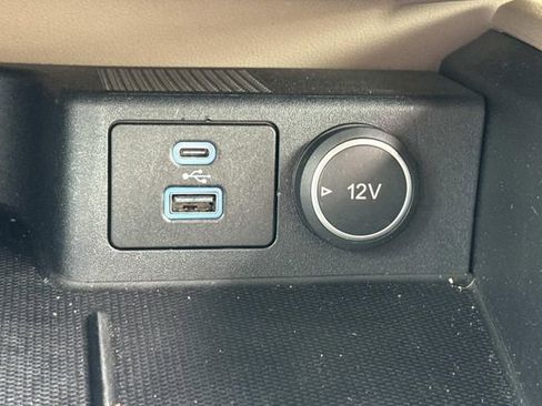 Used 2021 Ford Escape SE w/ Convenience Package FWD image 22