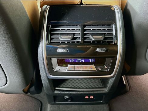 New 2026 BMW X5 xDrive40i w/ Climate Comfort Package image 18