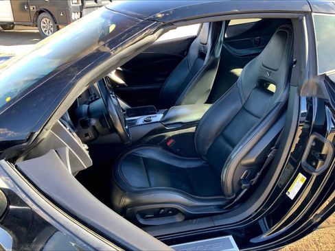Used 2017 Chevrolet Corvette Stingray Coupe image 7