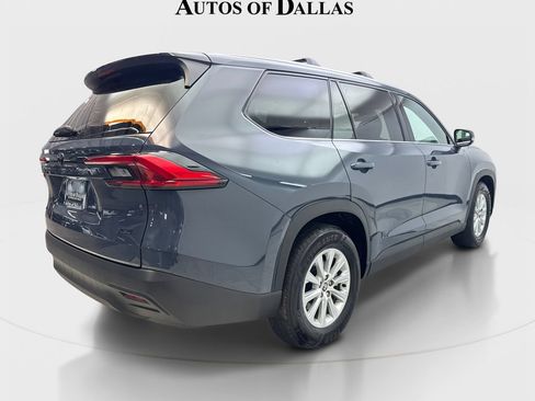 Used 2024 Toyota Grand Highlander AWD image 6