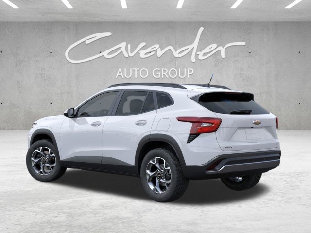 New 2026 Chevrolet Trax LT w/ Driver Confidence Package FWD image 3