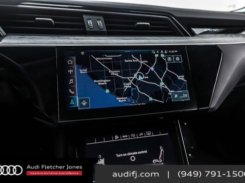 Used 2022 Audi e-tron Premium w/ Convenience Plus Package image 20