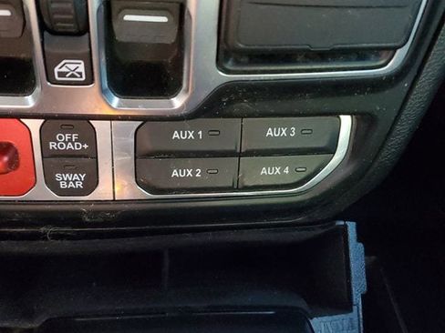 Certified 2020 Jeep Gladiator Rubicon image 35