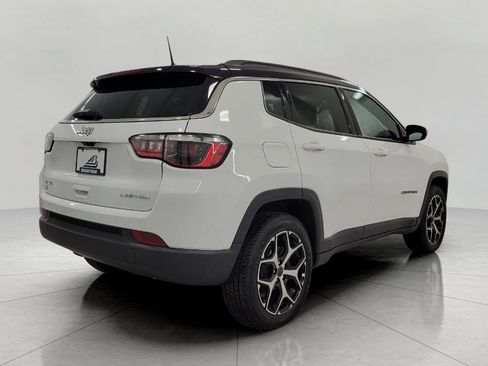 Used 2025 Jeep Compass Limited AWD/4WD image 19
