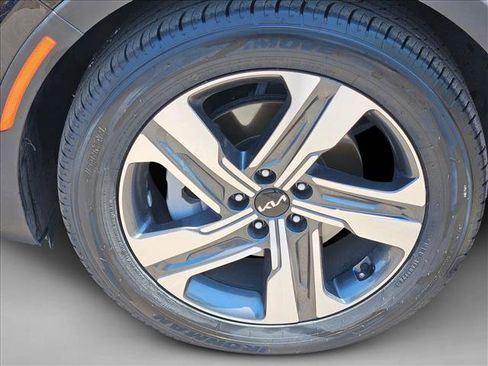 Used 2022 Kia Sorento SX Prestige w/ Panoramic Sunroof Package image 22