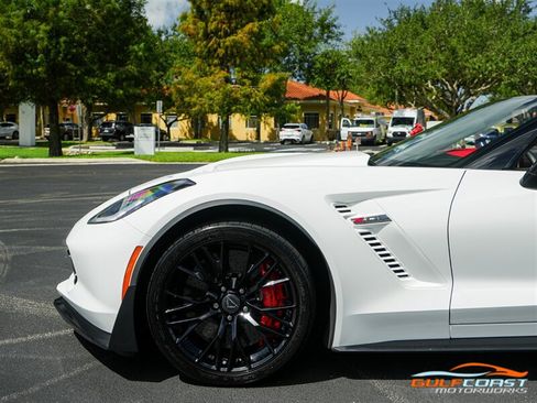 Used 2016 Chevrolet Corvette Z06 w/ 3LZ Preferred Equipment Group RWD image 43