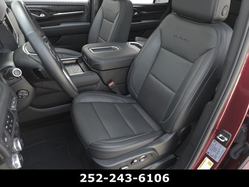 Used 2024 GMC Yukon Denali w/ Max Trailering Package image 10