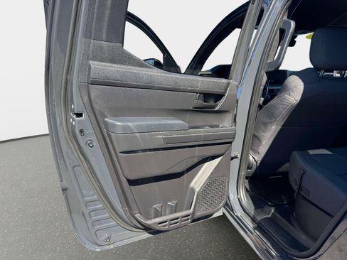 Used 2024 Toyota Tacoma SR5 image 18