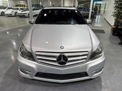 Used 2013 Mercedes-Benz C 250 Sedan image 2