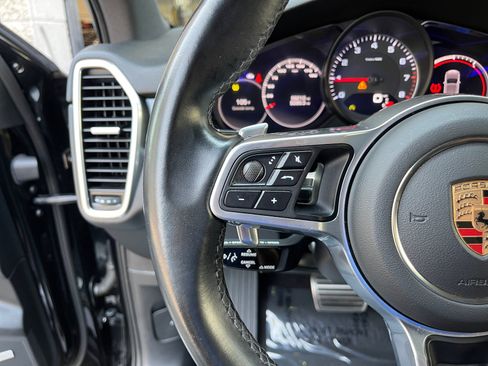 Used 2021 Porsche Cayenne S AWD/4WD image 15