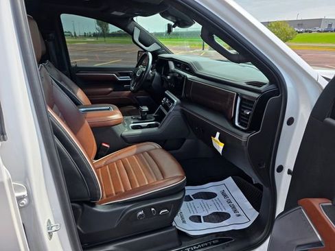 Used 2022 GMC Sierra 1500 Denali Ultimate image 28