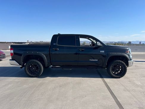Used 2021 Toyota Tundra SR5 w/ SR5 Upgrade Package RWD image 3