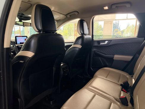 Used 2020 Ford Escape SEL FWD image 18