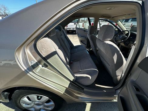 Used 2003 Toyota Camry LE FWD image 30