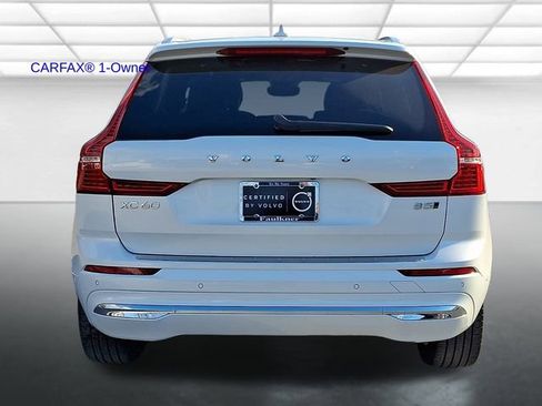 Certified 2023 Volvo XC60 B5 Plus w/ Climate Package image 7