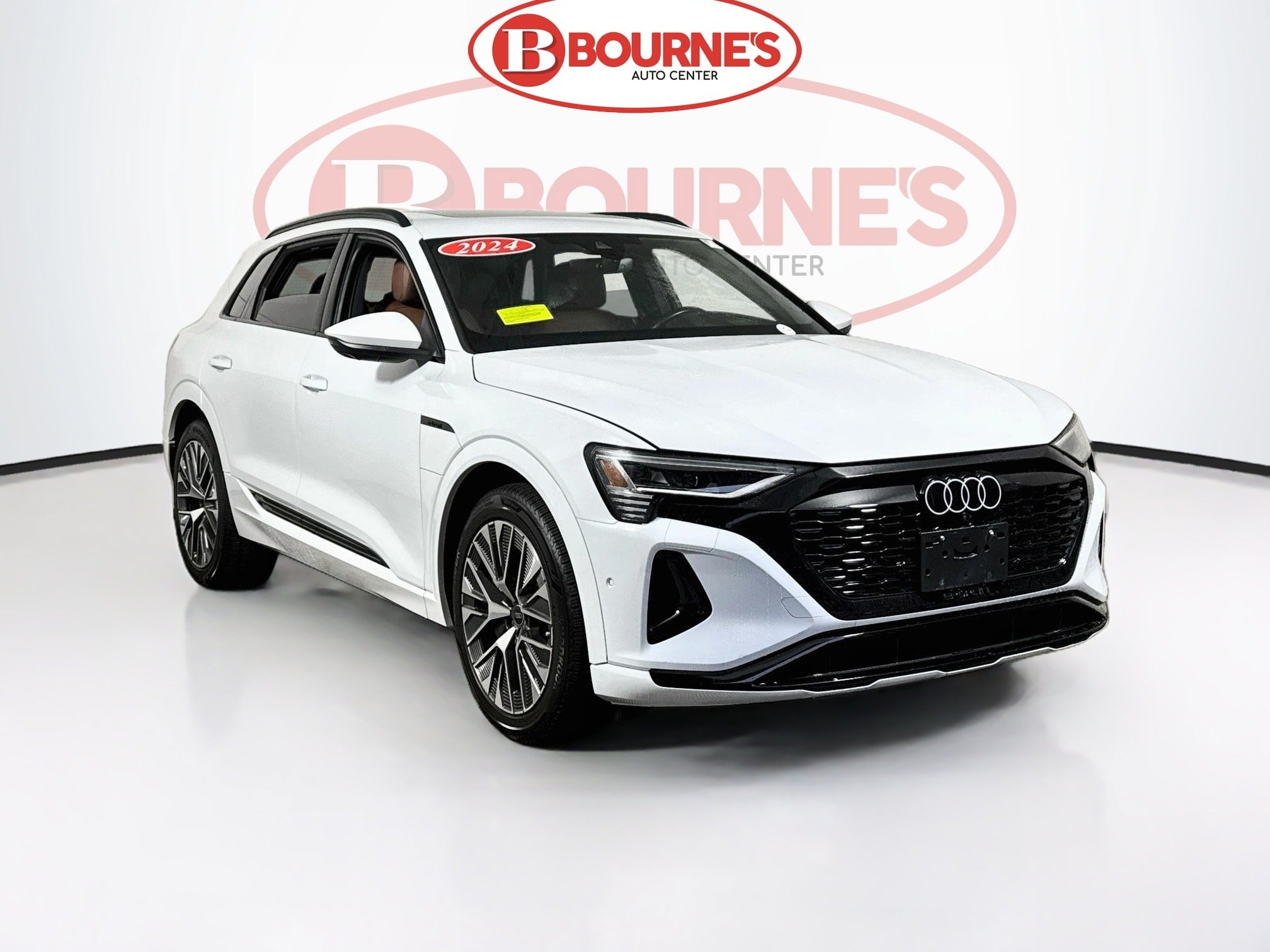 Used 2024 Audi Q8 e-tron Prestige w/ Prestige Package AWD/4WD image 1