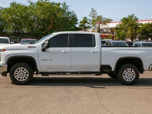 Used 2023 Chevrolet Silverado 2500 LT w/ Convenience Package AWD/4WD image 8