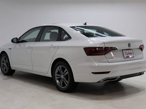Used 2019 Volkswagen Jetta R-Line w/ R-Line Cold Weather Package FWD image 6