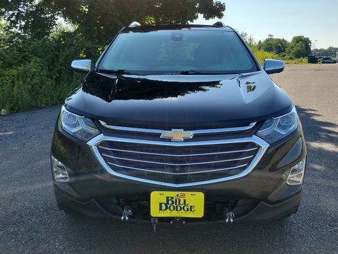 Used 2021 Chevrolet Equinox Premier AWD/4WD image 2