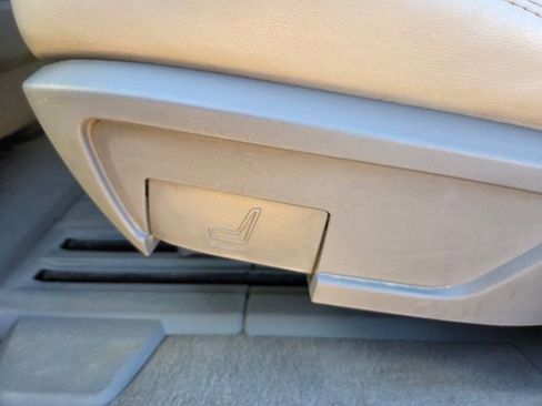 Used 2015 Chevrolet Traverse LT AWD/4WD image 45