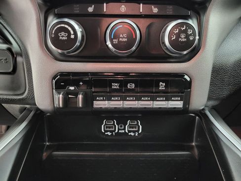 Used 2021 RAM 2500 Big Horn w/ Level 1 Equipment Group AWD/4WD image 7