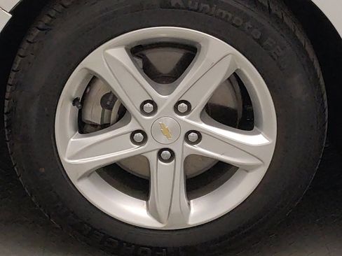 Used 2022 Chevrolet Malibu LT image 31