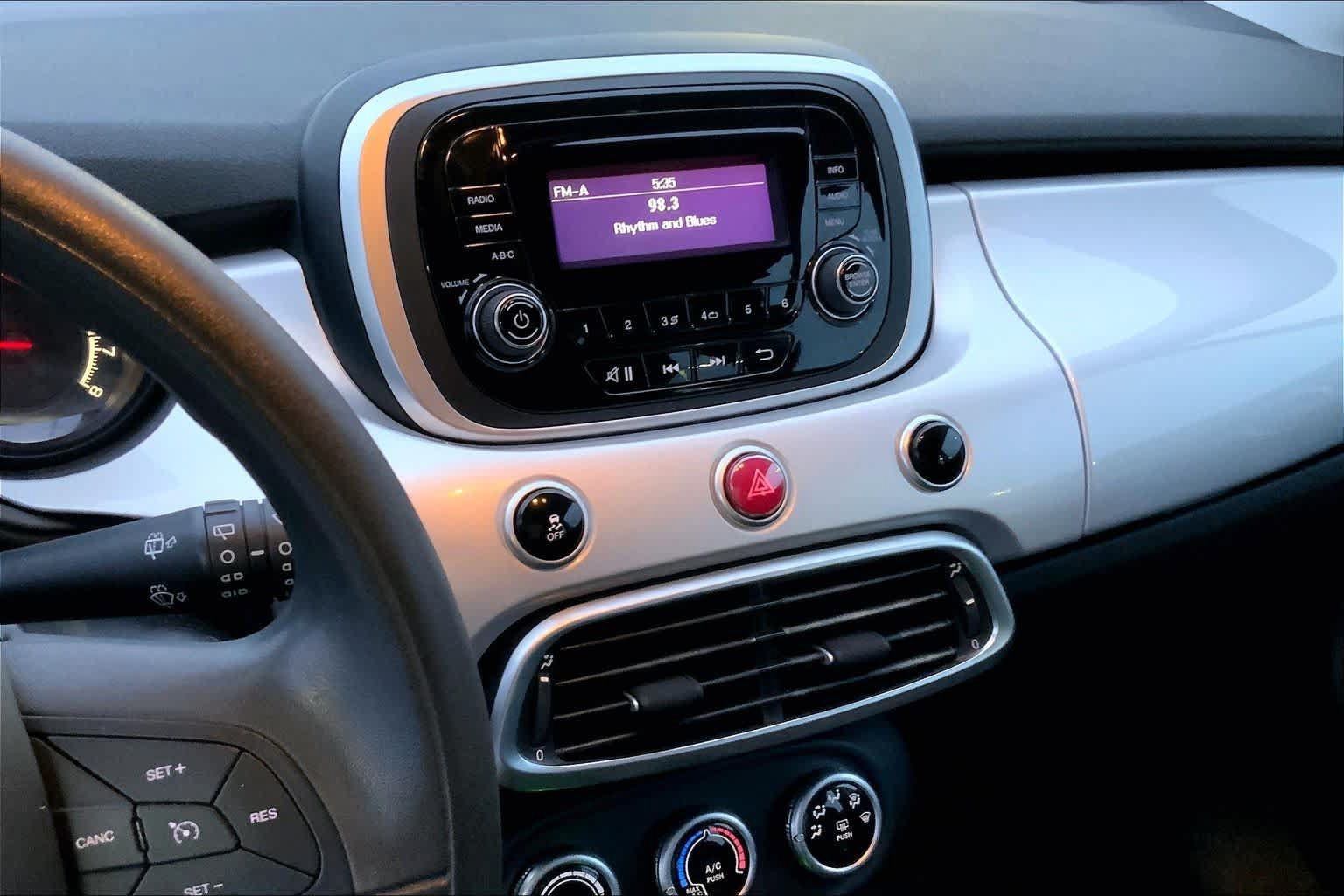 Used 2017 FIAT 500X Pop FWD image 6