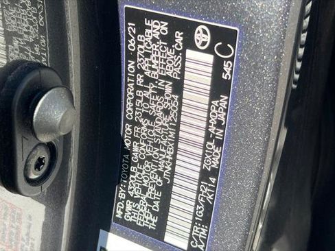 Certified 2021 Toyota C-HR LE image 32