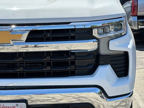 Used 2023 Chevrolet Silverado 1500 LT w/ Protection Package AWD/4WD image 10