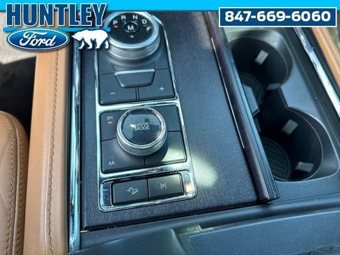Used 2022 Ford Expedition Max Platinum AWD/4WD image 29
