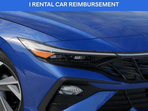Certified 2025 Hyundai Elantra Sport FWD image 12