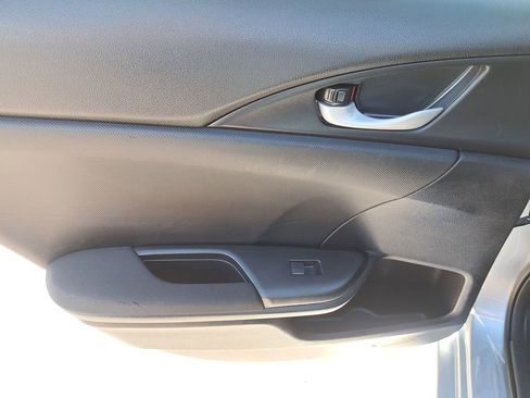 Used 2019 Honda Civic LX image 7