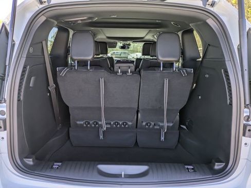 New 2026 Chrysler Pacifica Limited image 14