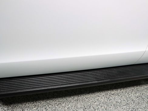 Used 2021 Ford Expedition XLT image 12