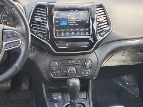 Used 2020 Jeep Cherokee Limited AWD/4WD image 27