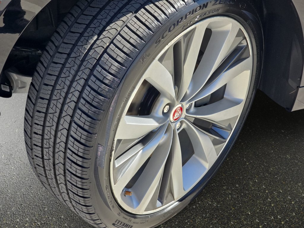 Used 2017 Jaguar F-PACE R-Sport AWD/4WD image 36