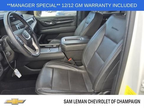 Used 2022 GMC Yukon Denali w/ Advanced Technology Package AWD/4WD image 7