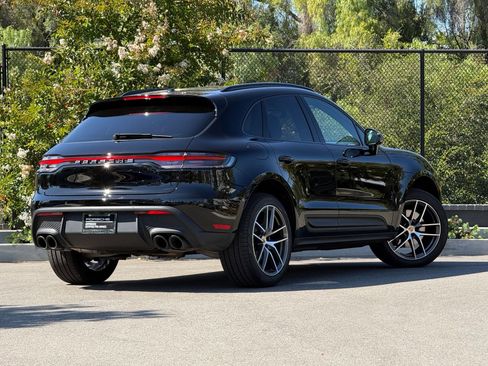 Used 2026 Porsche Macan AWD/4WD image 7