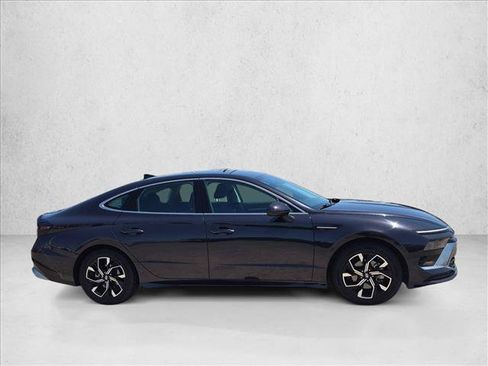 Used 2025 Hyundai Sonata SEL FWD image 4