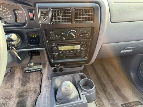 Used 2000 Toyota Tacoma 2WD Xtracab image 33