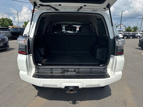 Used 2016 Toyota 4Runner SR5 Premium AWD/4WD image 25